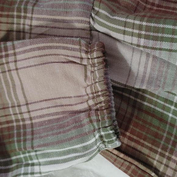The Children's Place Olive Plaid Top With Leggings Two Piece Set - Picture 4 of 6